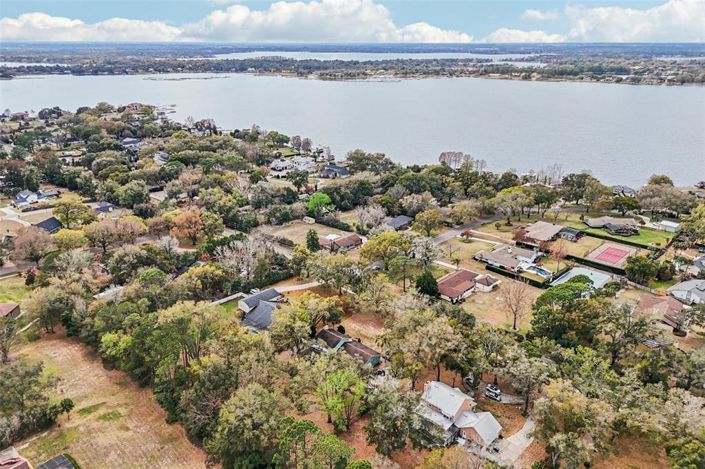 Image No.54-4 Bed Property for sale