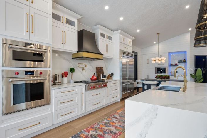 Image No.14-4 Bed Property for sale