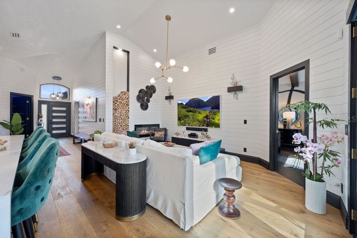 Image No.16-4 Bed Property for sale