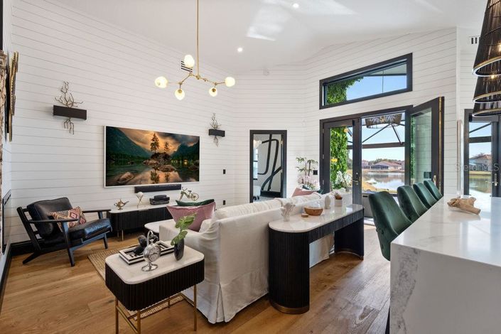 Image No.17-4 Bed Property for sale