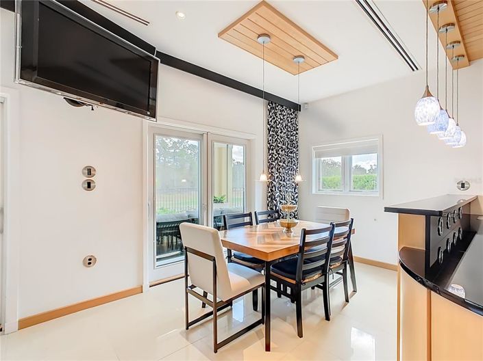 Image No.11-3 Bed Property for sale