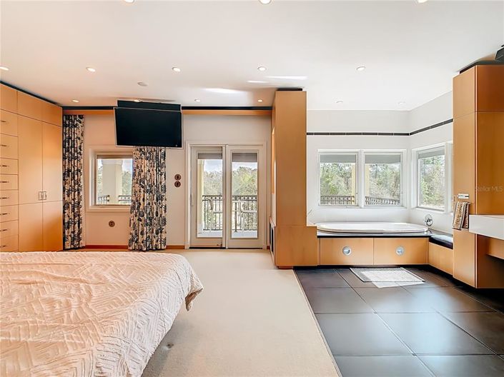 Image No.22-3 Bed Property for sale