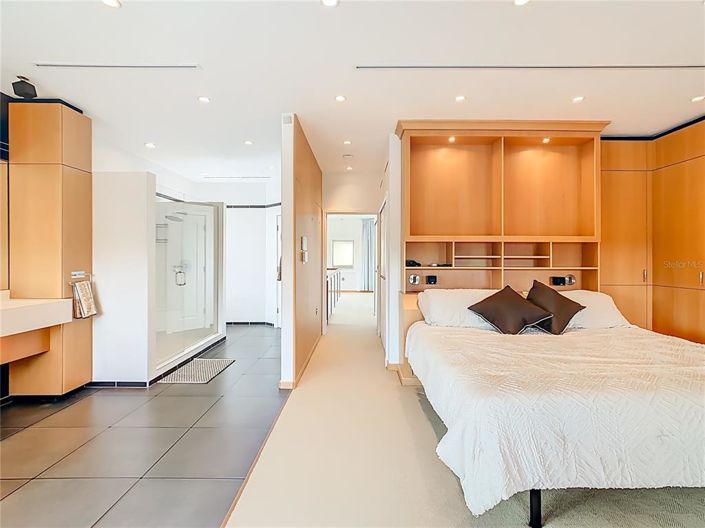 Image No.25-3 Bed Property for sale