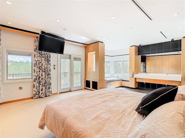 Image No.26-3 Bed Property for sale