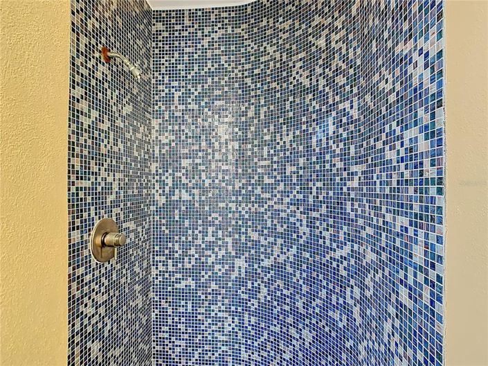 Image No.43-3 Bed Property for sale