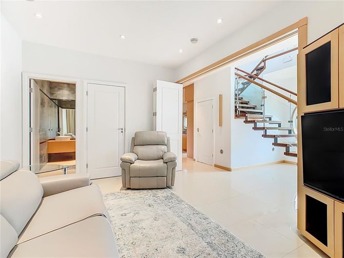 Image No.6-3 Bed Property for sale