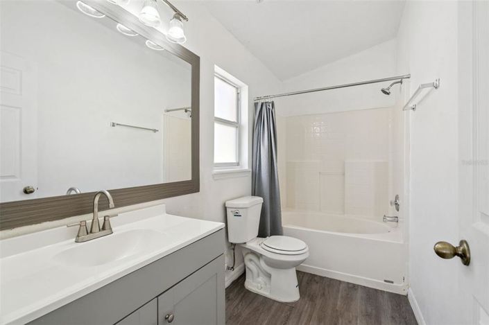 Image No.14-5 Bed Property for sale