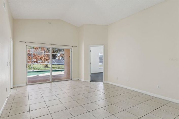 Image No.4-5 Bed Property for sale