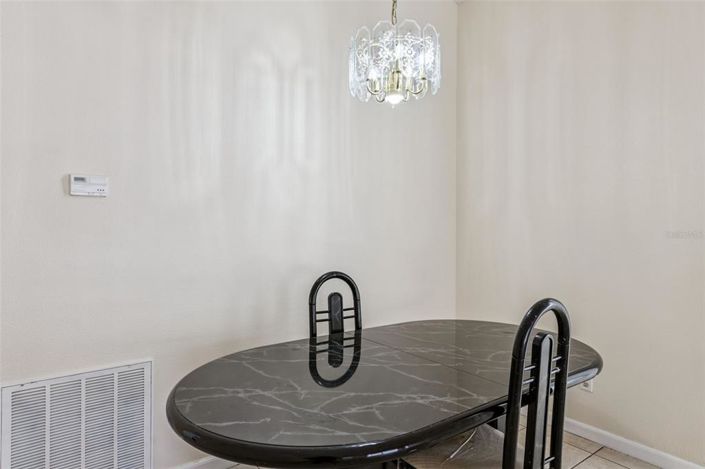 Image No.6-5 Bed Property for sale