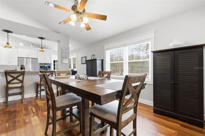 Image No.10-3 Bed Property for sale