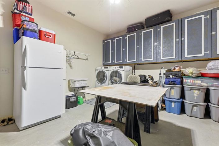 Image No.24-3 Bed Property for sale