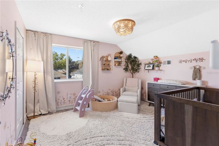 Image No.17-4 Bed Property for sale