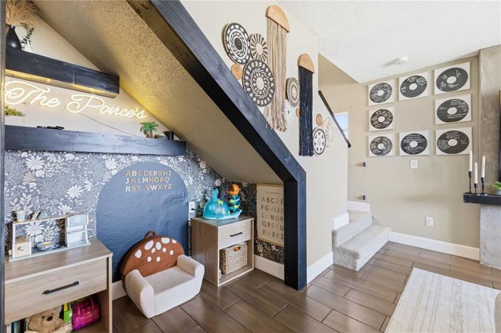 Image No.4-4 Bed Property for sale