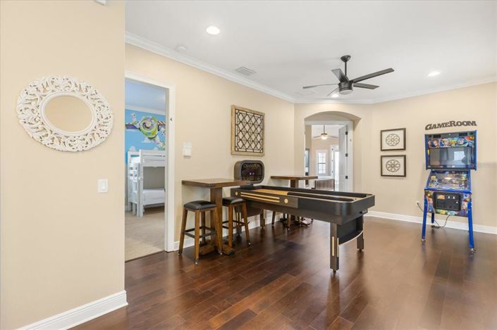 Image No.32-5 Bed Property for sale