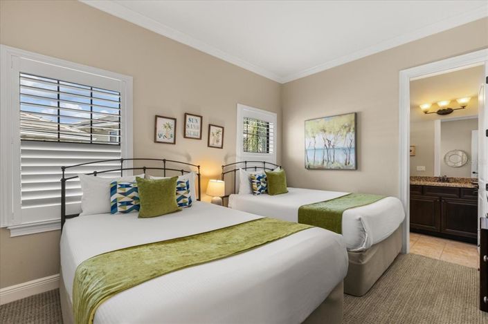 Image No.39-5 Bed Property for sale