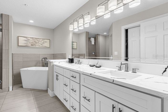 Image No.16-3 Bed Property for sale