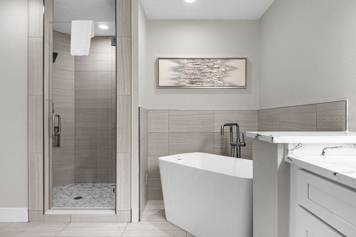 Image No.17-3 Bed Property for sale