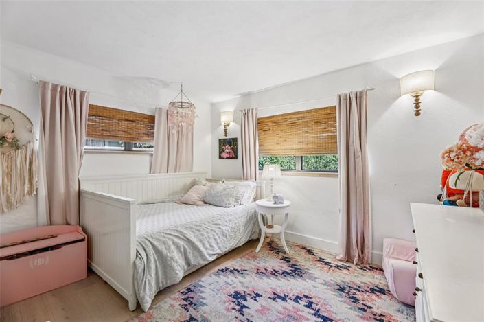 Image No.30-4 Bed Property for sale