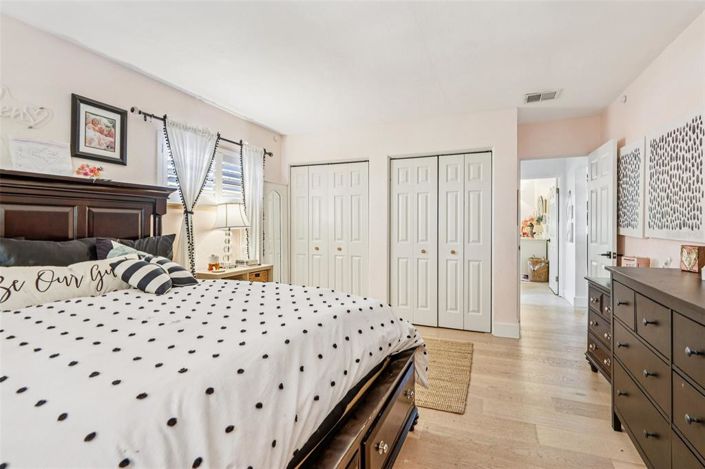 Image No.34-4 Bed Property for sale