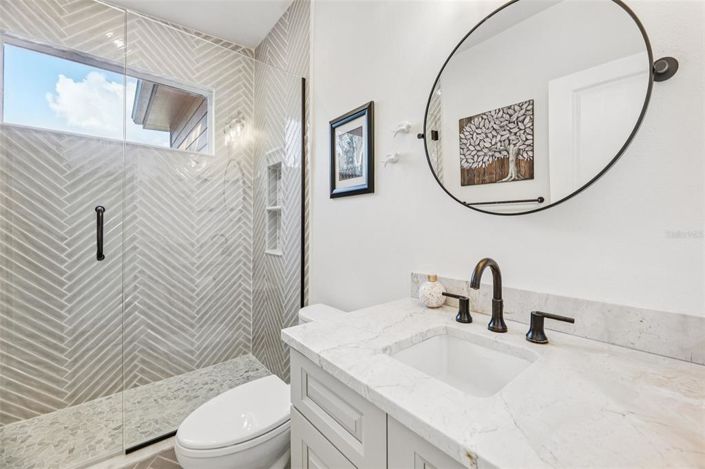 Image No.40-4 Bed Property for sale