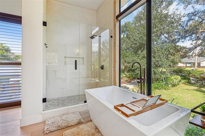 Image No.49-4 Bed Property for sale