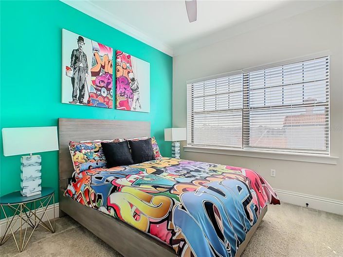 Image No.28-5 Bed Property for sale