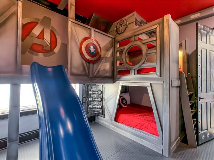 Image No.39-5 Bed Property for sale