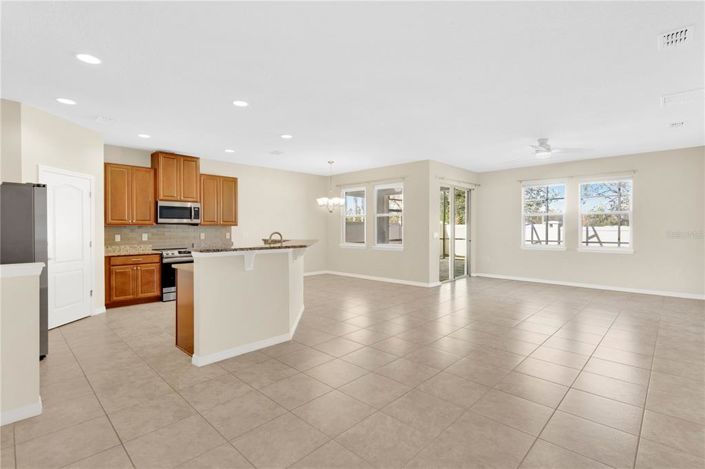 Image No.10-3 Bed Property for sale