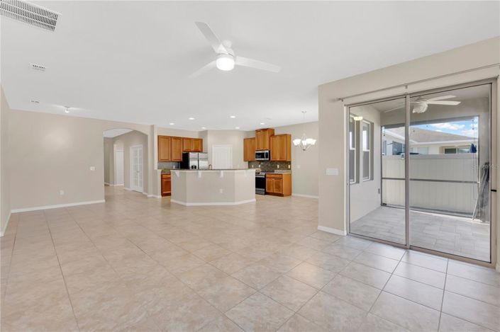 Image No.8-3 Bed Property for sale