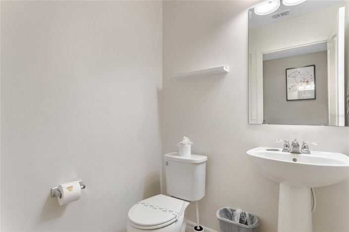 Image No.13-6 Bed Property for sale