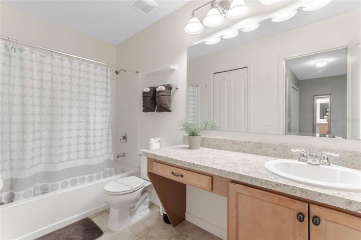 Image No.18-6 Bed Property for sale