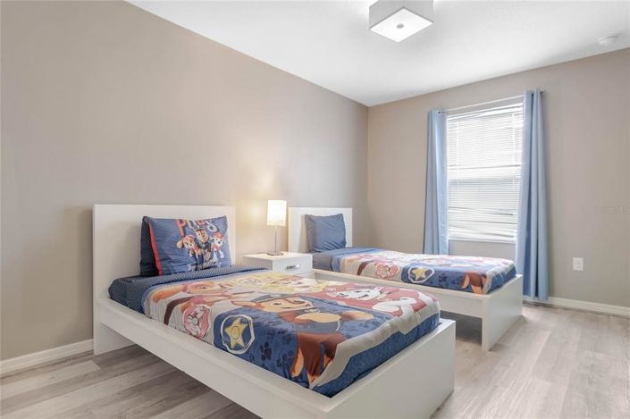 Image No.23-6 Bed Property for sale