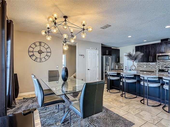 Image No.20-5 Bed Property for sale