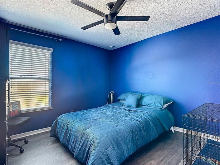 Image No.28-5 Bed Property for sale