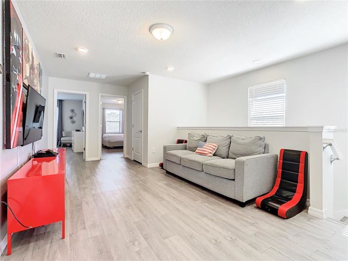 Image No.16-5 Bed Townhouse for sale