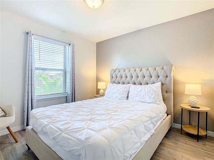 Image No.19-5 Bed Townhouse for sale