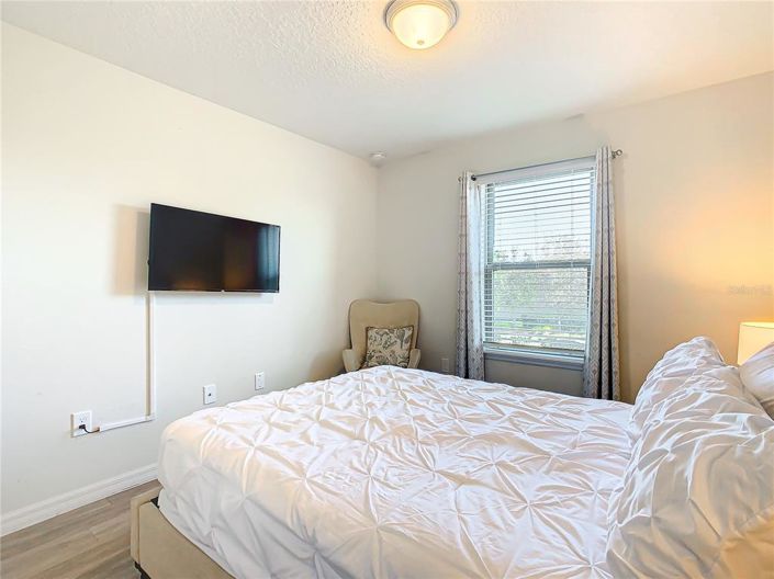 Image No.20-5 Bed Townhouse for sale