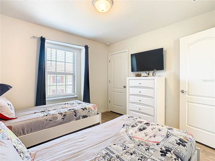 Image No.24-5 Bed Townhouse for sale