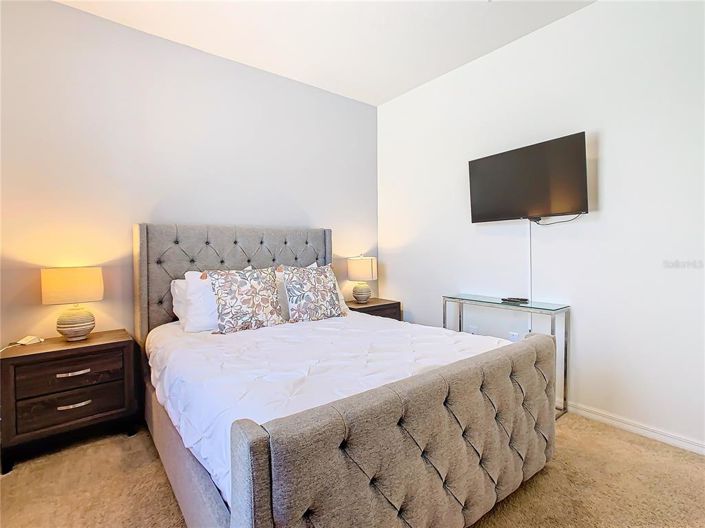 Image No.28-5 Bed Townhouse for sale