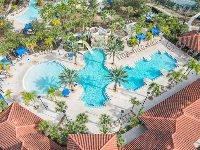 Image No.41-5 Bed Townhouse for sale