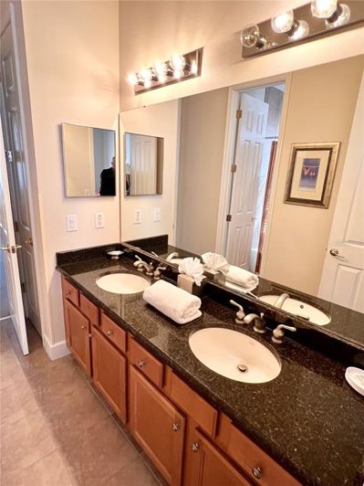 Image No.14-4 Bed Property for sale