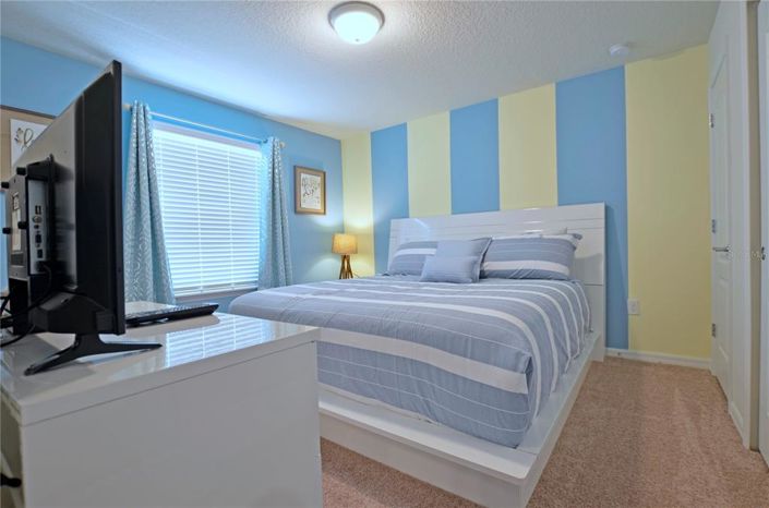 Image No.29-8 Bed Property for sale