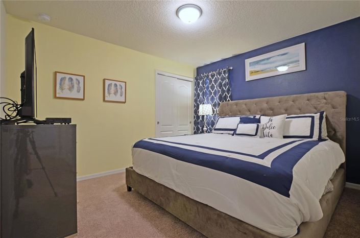 Image No.37-8 Bed Property for sale