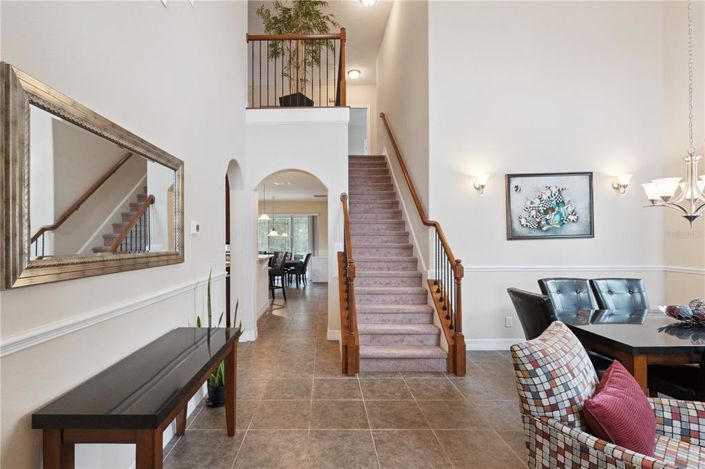 Image No.12-5 Bed Property for sale