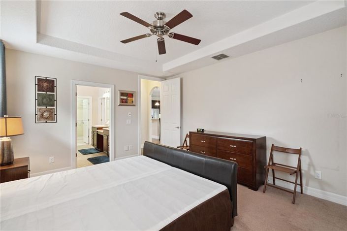 Image No.15-5 Bed Property for sale