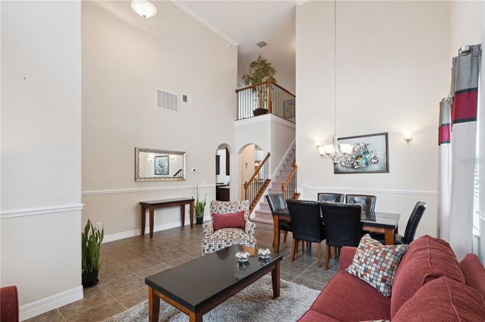 Image No.5-5 Bed Property for sale