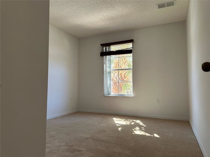 Image No.20-3 Bed Townhouse for sale