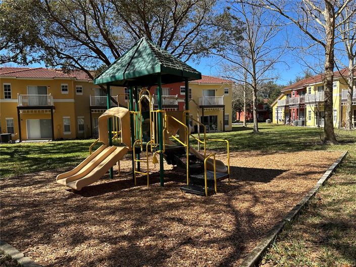 Image No.40-3 Bed Townhouse for sale