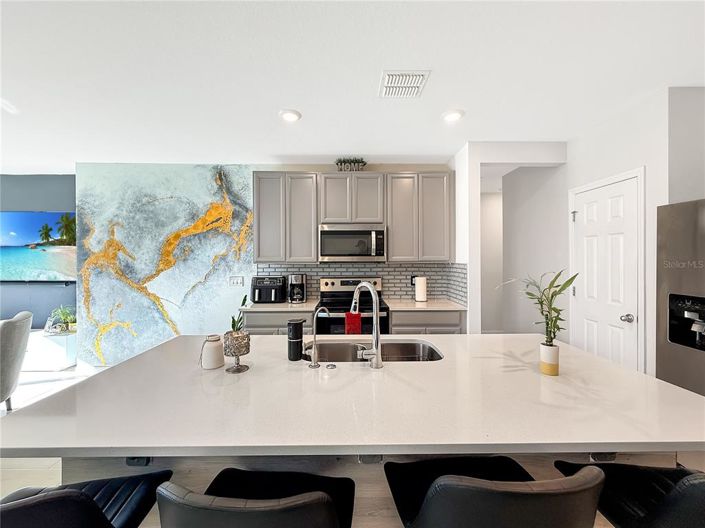 Image No.11-3 Bed Property for sale