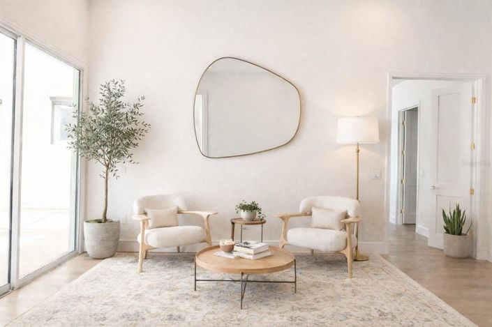 Image No.4-4 Bed Property for sale